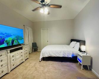 Cozy Retreats of the cove - Jackson - Bedroom
