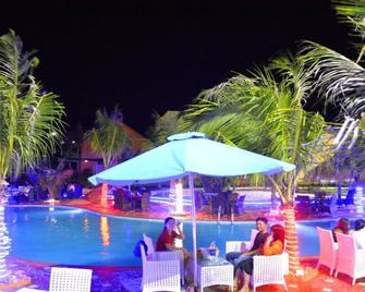 iRelax Bangkok Resort - Ấp Bình Châu - Pool
