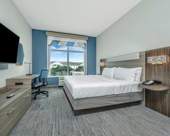 Holiday Inn Express & Suites Charleston Arpt-Conv Ctr Area By IHG - North Charleston - Bedroom