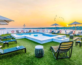 MÖvenpick Ms Sunray - Lúxor - Alberca