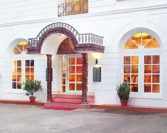Hotel Luciya Palace - Thrissur - Edificio