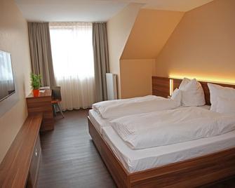 Hotel Goll - Niefern-Öschelbronn - Bedroom