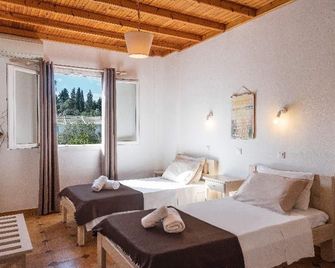 Three Seasons - Kavos - Slaapkamer