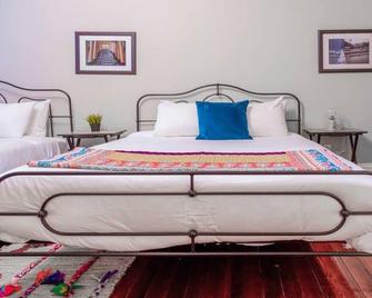Charming, Cozy, & Convenient Stl Gem / Abodebucks - San Luis - Habitación