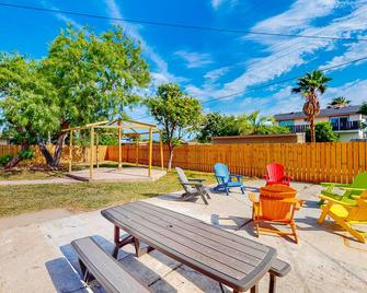 Family Tides - Port Isabel - Patio