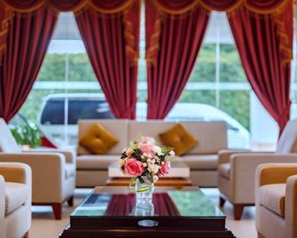 The Pannarai Hotel - Udon Thani - Oleskelutila