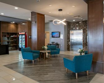 DoubleTree by Hilton Kamloops - Kamloops - Lobby