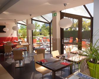 ibis Saintes - Saintes - Restaurant
