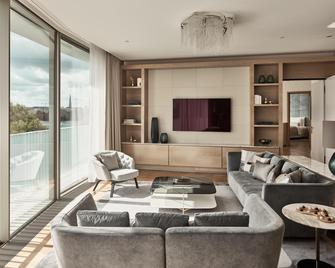 ذا فونتيناي - هامبورغ - غرفة معيشة