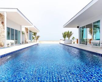 Vela Villa Luxury Beachfront Cha Am, Thailand - Phetchaburi - Piscina
