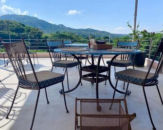 Hibis Resort - Uruma - Balkon