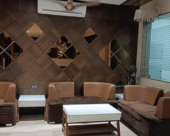 Hotel Ranjeet - Akola - Lounge