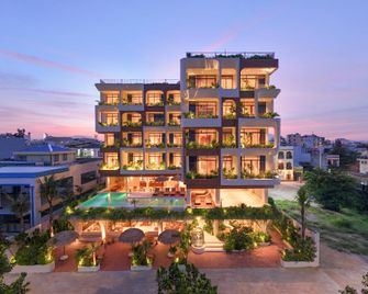Hotel Chavana - Da Nang - Building