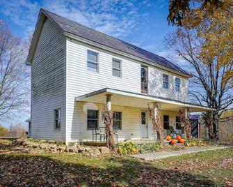 Spacious & Inviting Jackson Getaway w/ Fireplace! - Jackson - Building