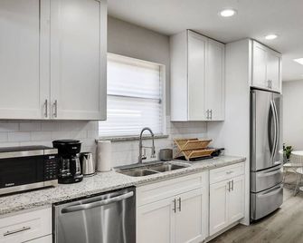 Candleridge Casa - Newly Remodeled 4-Bd Hidden Gem - Benbrook - Kuchyň
