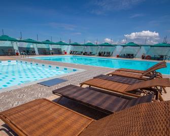 Buraha Zenoni Hotel and Resort - Nakuru - Pool