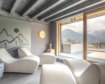 Hotel Bellavista - Cavalese - Wohnzimmer