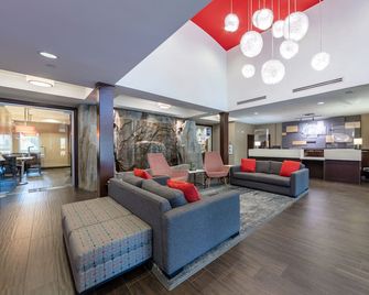 Holiday Inn Express & Suites Riverport Richmond By IHG - Richmond - Hall d’entrée
