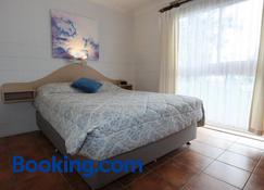 Lake Edge Holiday Units - Mollymook - Slaapkamer