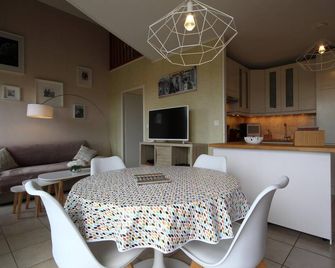 3 Star Furnished Rental Dijon Golden Fleece - Dijon - Dining room