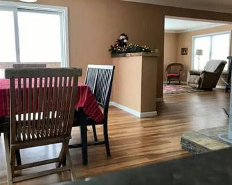Shire Chalet - Meyersdale - Comedor