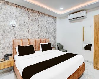 Hotel O Ram Mandir Ayodhya - Faizābād - Habitación