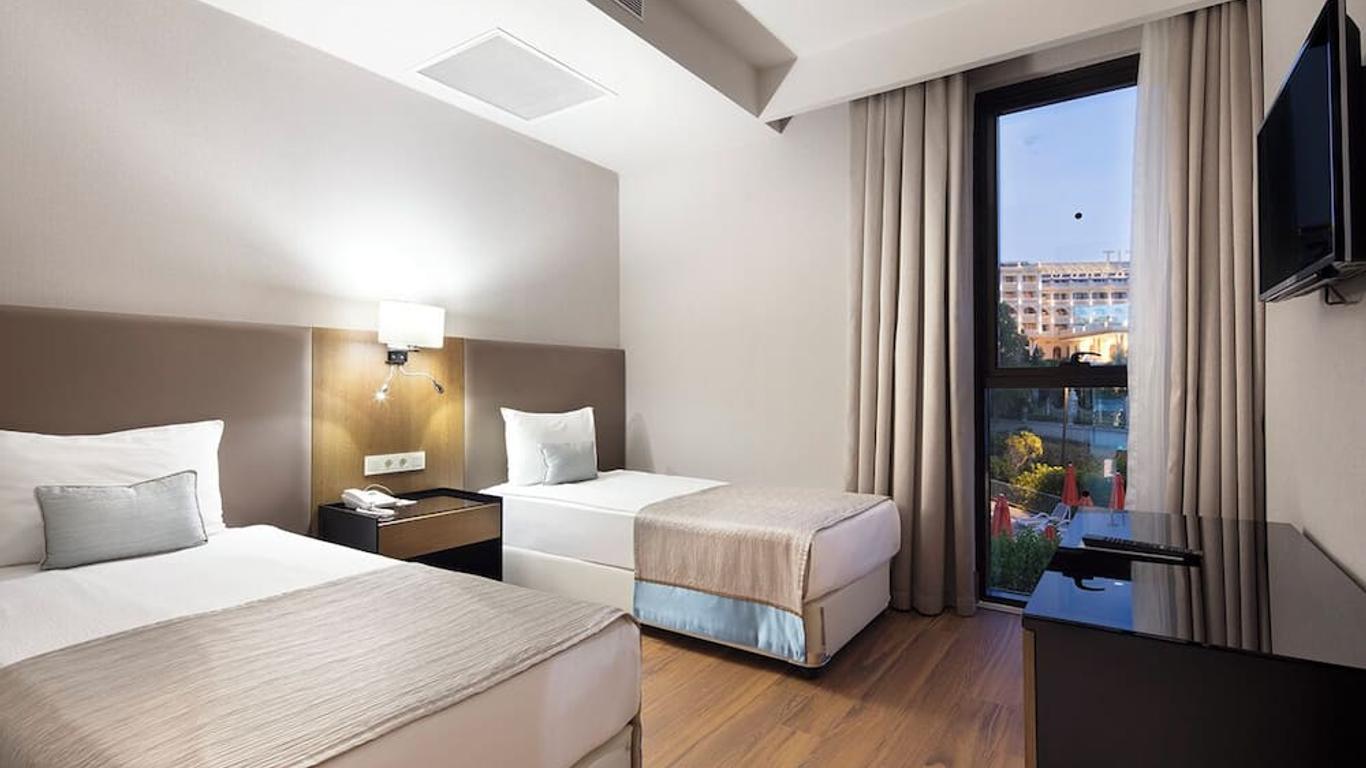 Trendy Lara Hotel