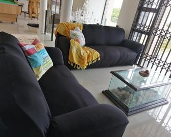 Jojo's Bnb - Mossel Bay - Salon