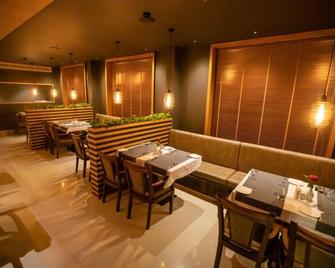 Hotel Niya Regency - Thrissur - Restaurante