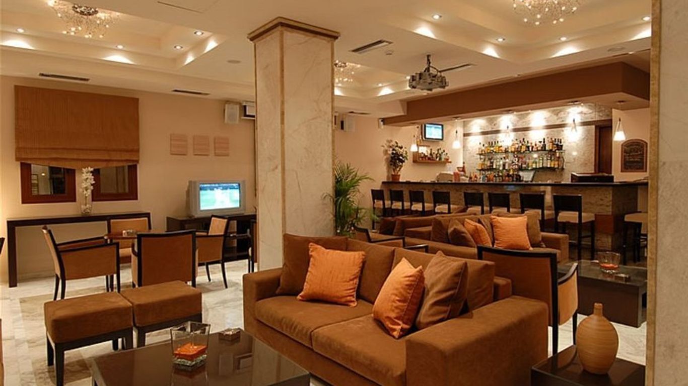 Venus Hotel & Suites