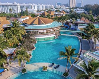 Springfield @Sea Resort & Spa - צ'א-אם - בריכה