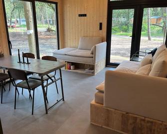 Holiday Home in wonderful surroundings - Haarle - Sala de estar