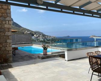 إلينا فيليدج - ماسوري