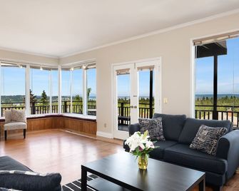 Seattle Vacation Home: The Tuscan Villa - Seattle - Sala de estar