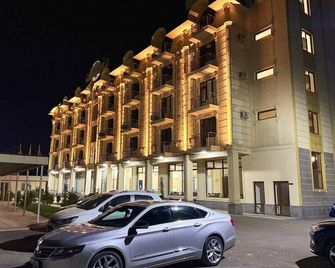 Humo Plaza Hotel - Ferganá - Edificio