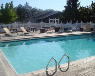 Island Resort - Chincoteague - Басейн