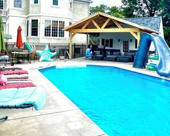 Family & pet-friendly, peaceful rural escape. Hiking nearby. - Harding - Pool