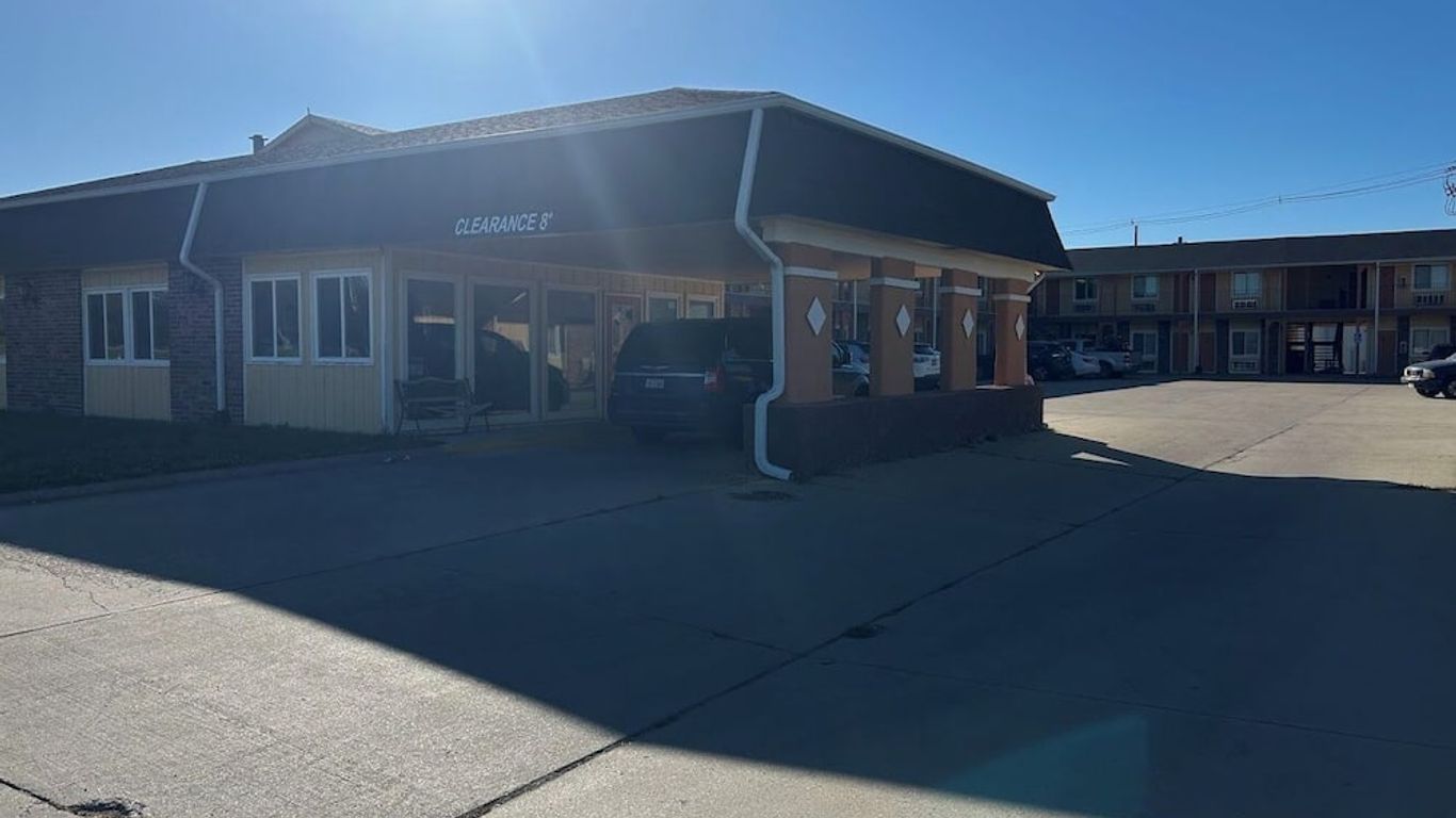 Crete Inn by Capital O Near Lincoln