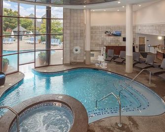 Experience a charming getaway to Club Wyndham Long Wharf in Newport, RI. - Newport - Pool