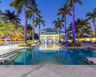 Pool, Spa, Dining, Parking – Resort Style Studio - Miami - Pool