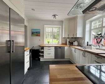 Luxurious Lakefront Villa in Tllberg with Private Sauna Jetty - Tallberg - Küche