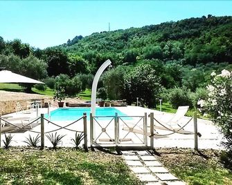 Agriturismo La Barca Nel Bosco - Fano - Pool