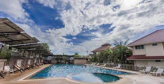 Pimann Inn Hotel - Chiềng Rai - Bể bơi