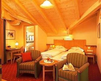Hotel Seerast - Ultimo/Ulten - Slaapkamer