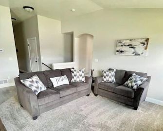 Brookstone Place - Pocatello - Wohnzimmer