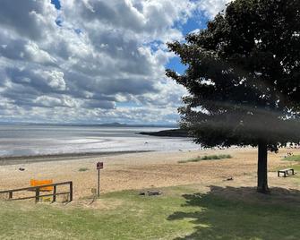 40 Main Street - Burntisland - Beach