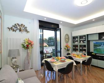 Caserta Deluxe - Caserta - Sala pranzo