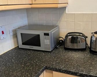 Apt Sleeps5-Parkg-Netflix-near city centre Etihad - Mánchester - Servicio de la habitación