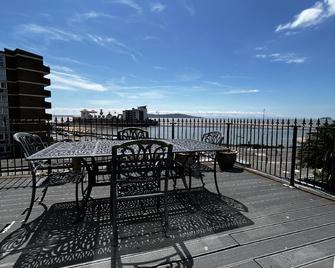 New Birchfield Hotel - Weston-super-Mare - Balkong