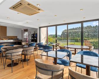 كيرياد دوفيل سانت أرنولت - دوفيل - مطعم